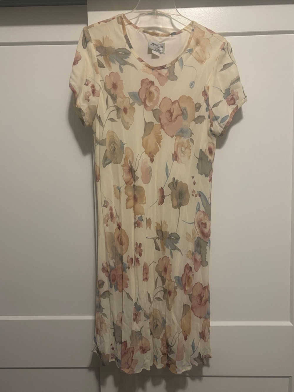 Jeffrey & Dara Sleeve Floral Cream Summer Mini Dress